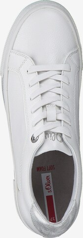 Sneaker low de la s.Oliver pe alb