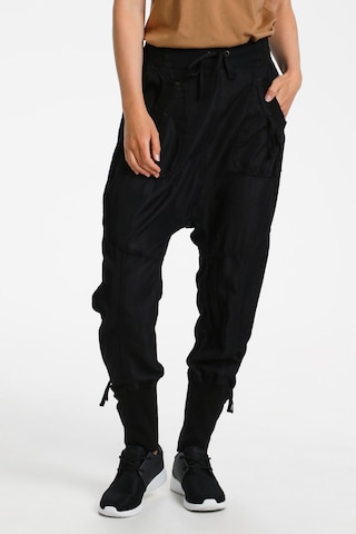 Cream - Tapered Pantalón 'Nanna' en negro