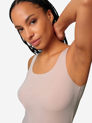 Skiny Tanktop ' Modal Invisible ' in Beige