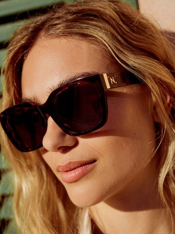 Lunettes de soleil Next en marron : devant
