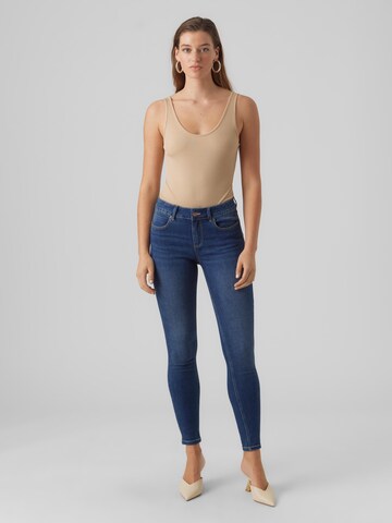 VERO MODA - Skinny Vaquero 'SELA' en azul