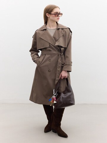 MANUKA Between-seasons coat in Grey: front
