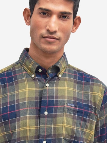 Barbour - Camiseta 'FORTROSE TAILORED SHIRT MSH4991' en verde