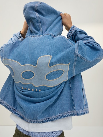 Bershka Kurtka przejściowa w kolorze niebieski