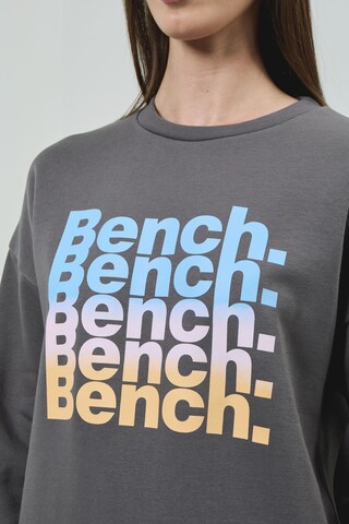 BENCH Sweatshirt in Grey