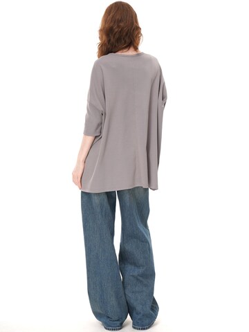 yoligex T-shirt '2 Colors Oversized Half Sleeve Longline Crew Neck Tunic Top' i grå