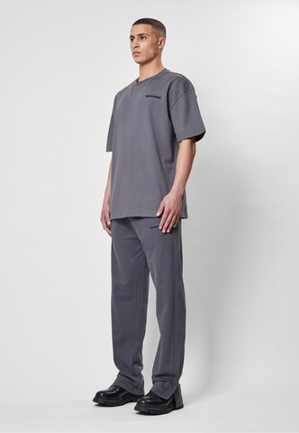 Coupe slim Pantalon 9N1M SENSE en gris