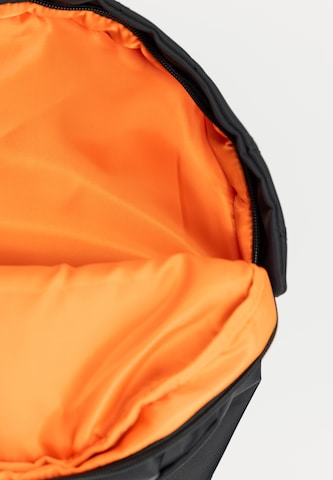 ALPHA INDUSTRIES Σακ βουαγιάζ 'MA-1' σε μαύρο