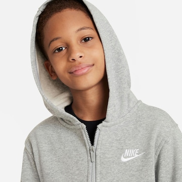 Nike Sportswear Sweatjacke 'NSW CLUB' in Grau