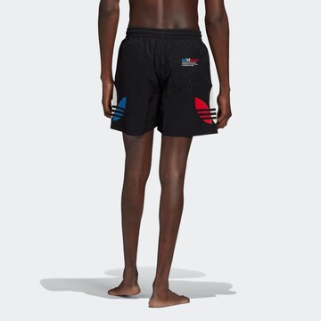 ADIDAS ORIGINALS Zwemshorts 'Adicolor' in Zwart