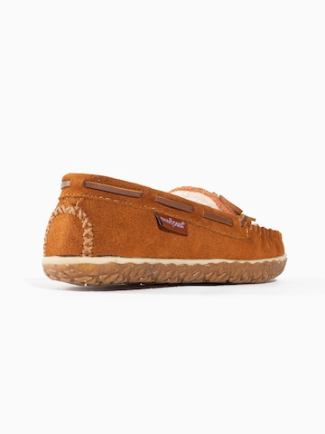 Minnetonka Moccasin 'Tilia' in Brown