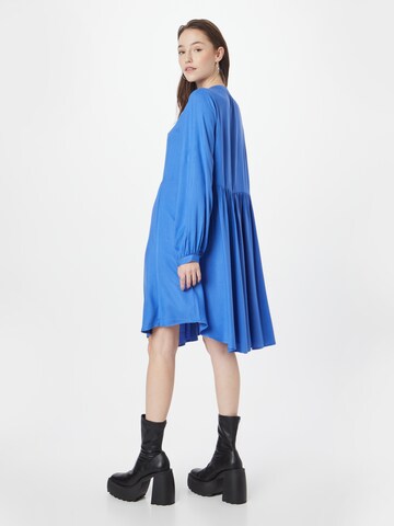 Soft Rebels Košeľové šaty 'Tatum' - Modrá
