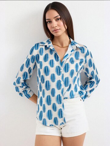 Bigdart - Blusa em azul: frente