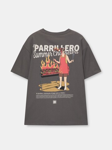 Tricou de la Pull&Bear pe gri