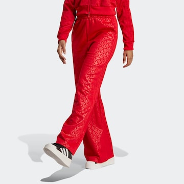 Pantaloni de la ADIDAS ORIGINALS pe roșu