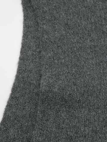 Pull&Bear Kape | siva barva