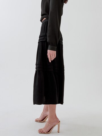 Tussah Skirt in Black