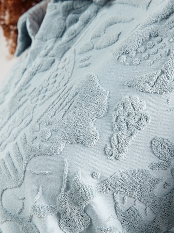 Iriedaily T-shirt 'Tary' i blå