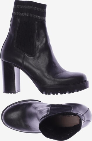 Marc Cain Dress Boots in 36 in Black: front