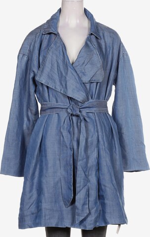 Monki Jacket & Coat in XS in Blue: front