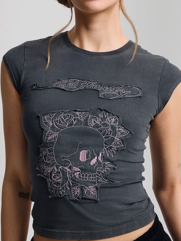 Ed Hardy Футболка 'Blumen-Totenkopf' в Серый