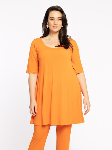 T-shirt YOEK en orange : devant