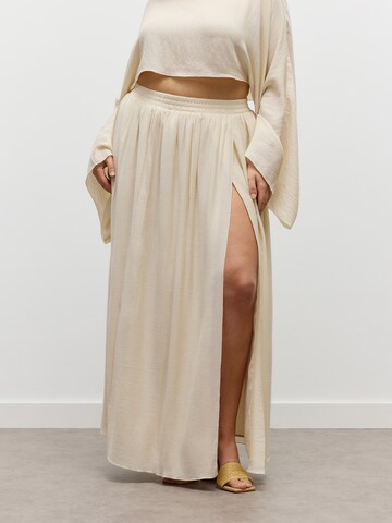 CITA MAASS - Falda 'Orelia' en beige: frente