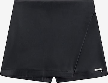 GUESS Skirt in Black: front