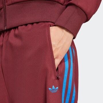 ADIDAS ORIGINALS Loosefit Hose in Rot