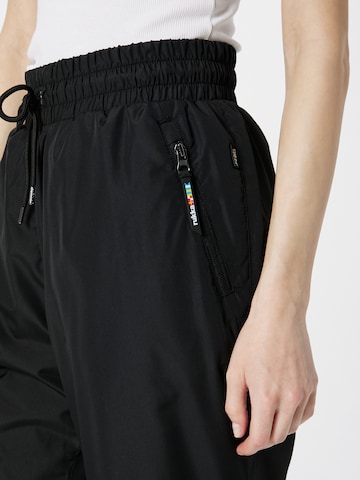 Rukka - Tapered Pantalón deportivo 'POHJI' en negro
