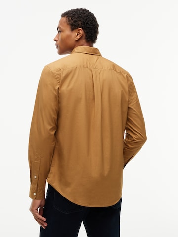 TOMMY HILFIGER Regular fit Button Up Shirt 'FLEX' in Brown: back