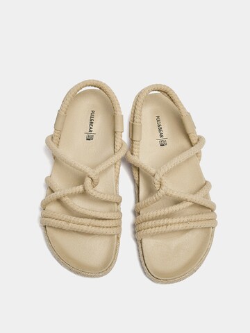 Pull&Bear Sandalen in Wit