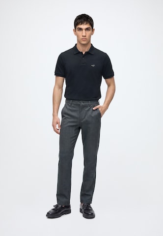 Tricou 'JUL4 INTL EXCLUSIVE' de la HOLLISTER pe negru
