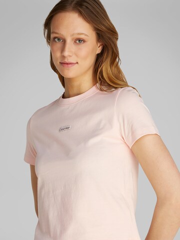 Maglietta di Calvin Klein Jeans in rosa