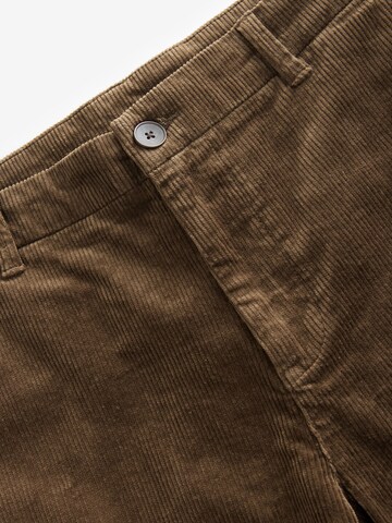 Coupe slim Pantalon Next en marron