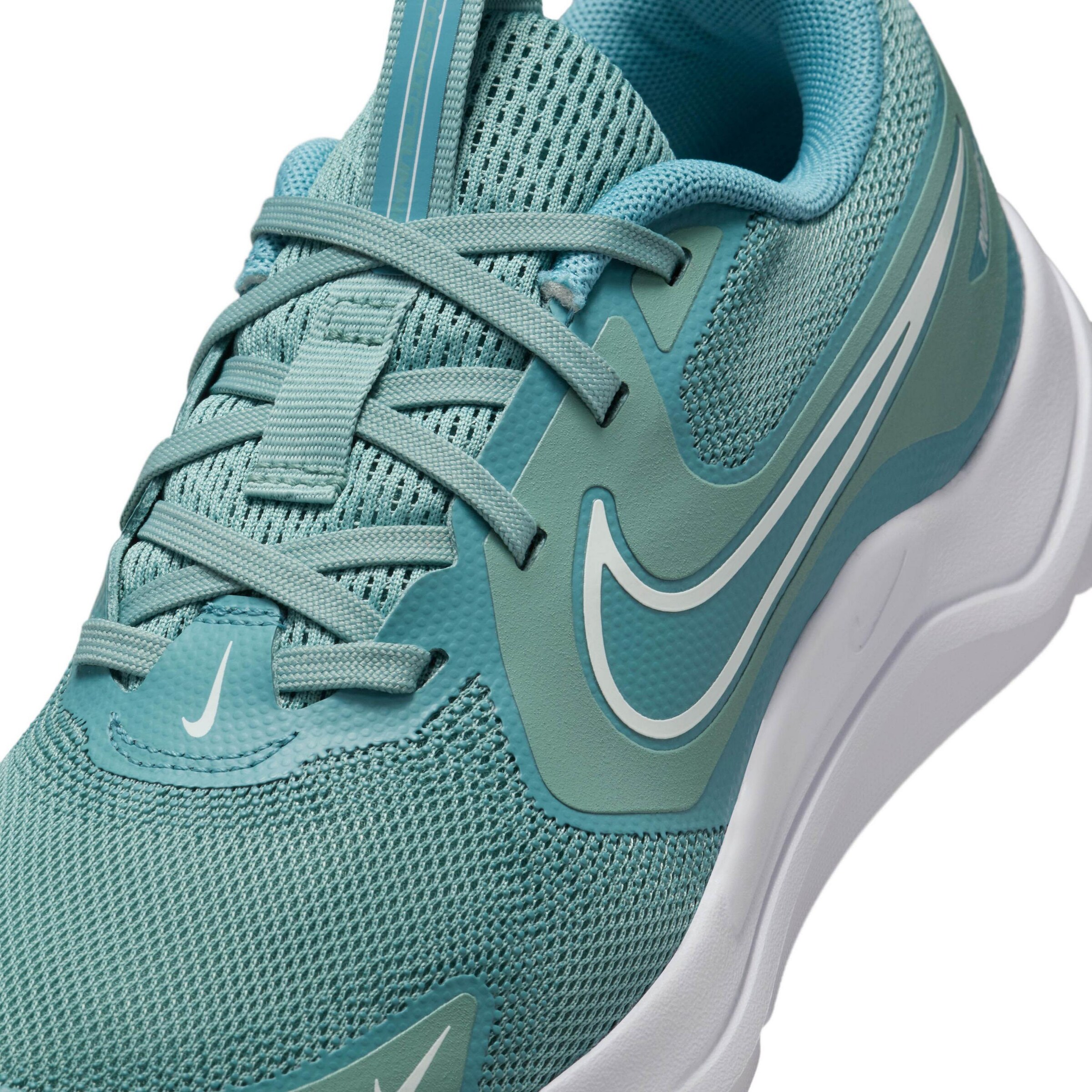 NIKE Athletic Shoes 'Mystic Fly' in Green