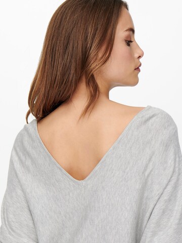 Pull-over 'MINDY' ONLY en gris