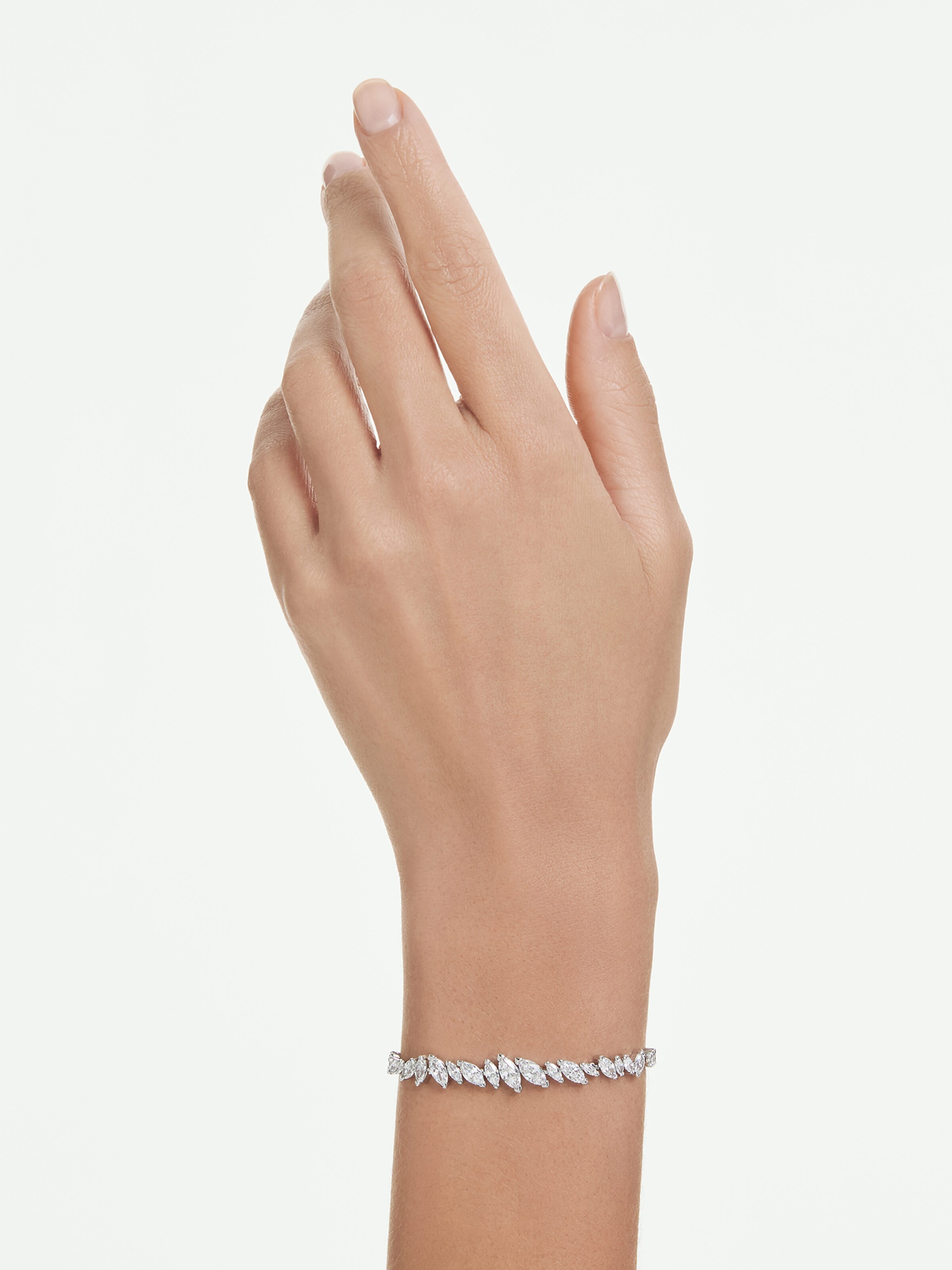 Swarovski Βραχιόλι 'MESMERA' σε ασημί: μπροστά
