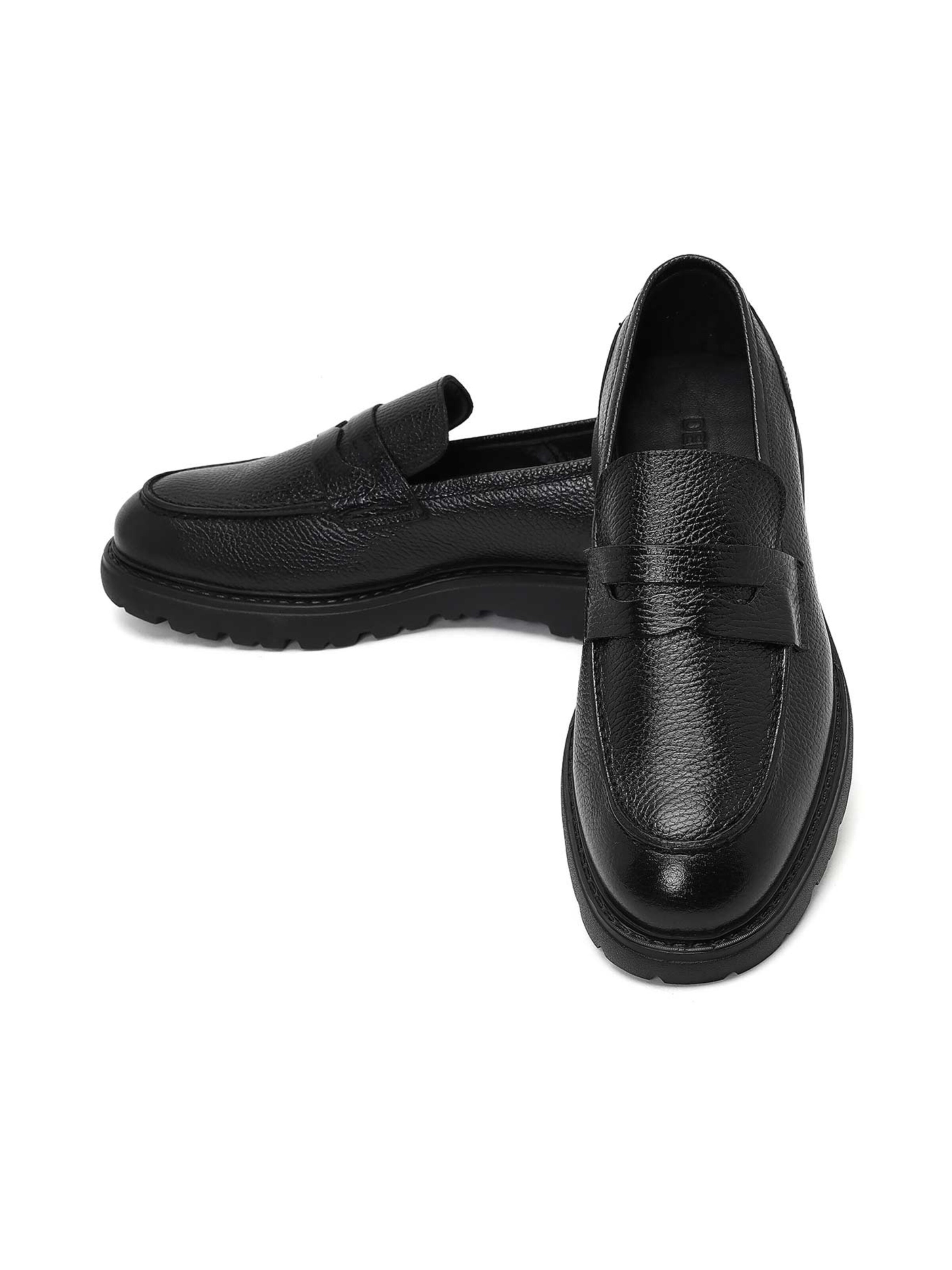 Derimod Halbschuh in Schwarz