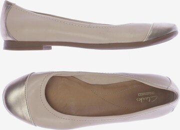CLARKS Flats & Loafers in 40 in Beige: front