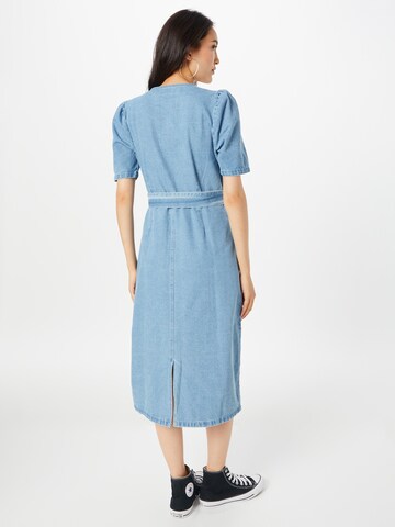 Robe-chemise 'JENNA' NÜMPH en bleu