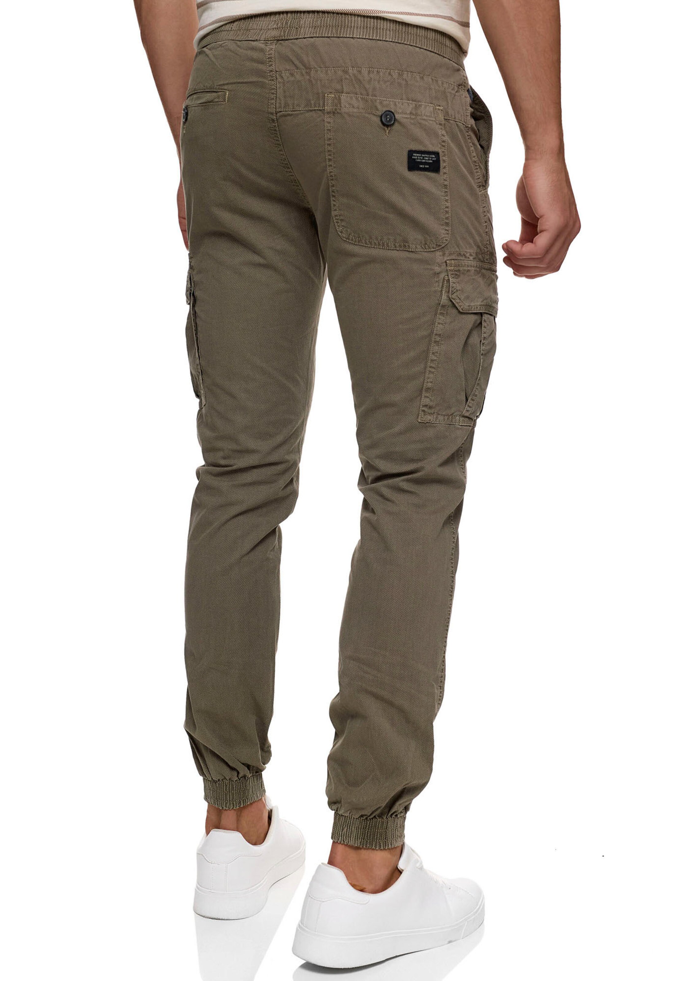 INDICODE JEANS Tapered Cargo Pants in Green