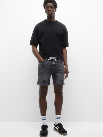 Pull&Bear Regular Shorts in Schwarz: predná strana