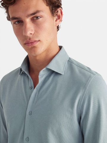 Coupe slim Chemise business 'No. 19' Vercate en gris