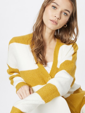 Cardigan QS en jaune