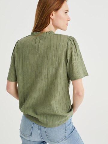 WE Fashion Blouse in Green