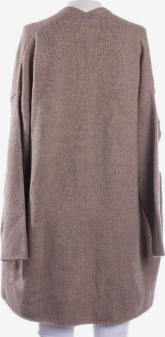 0039 Italy Sweater & Cardigan in XS in Brown