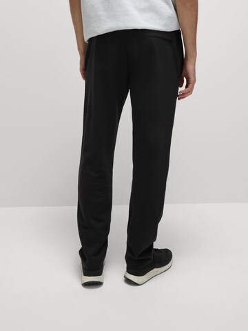 Regular Pantalon Marks & Spencer en noir : devant