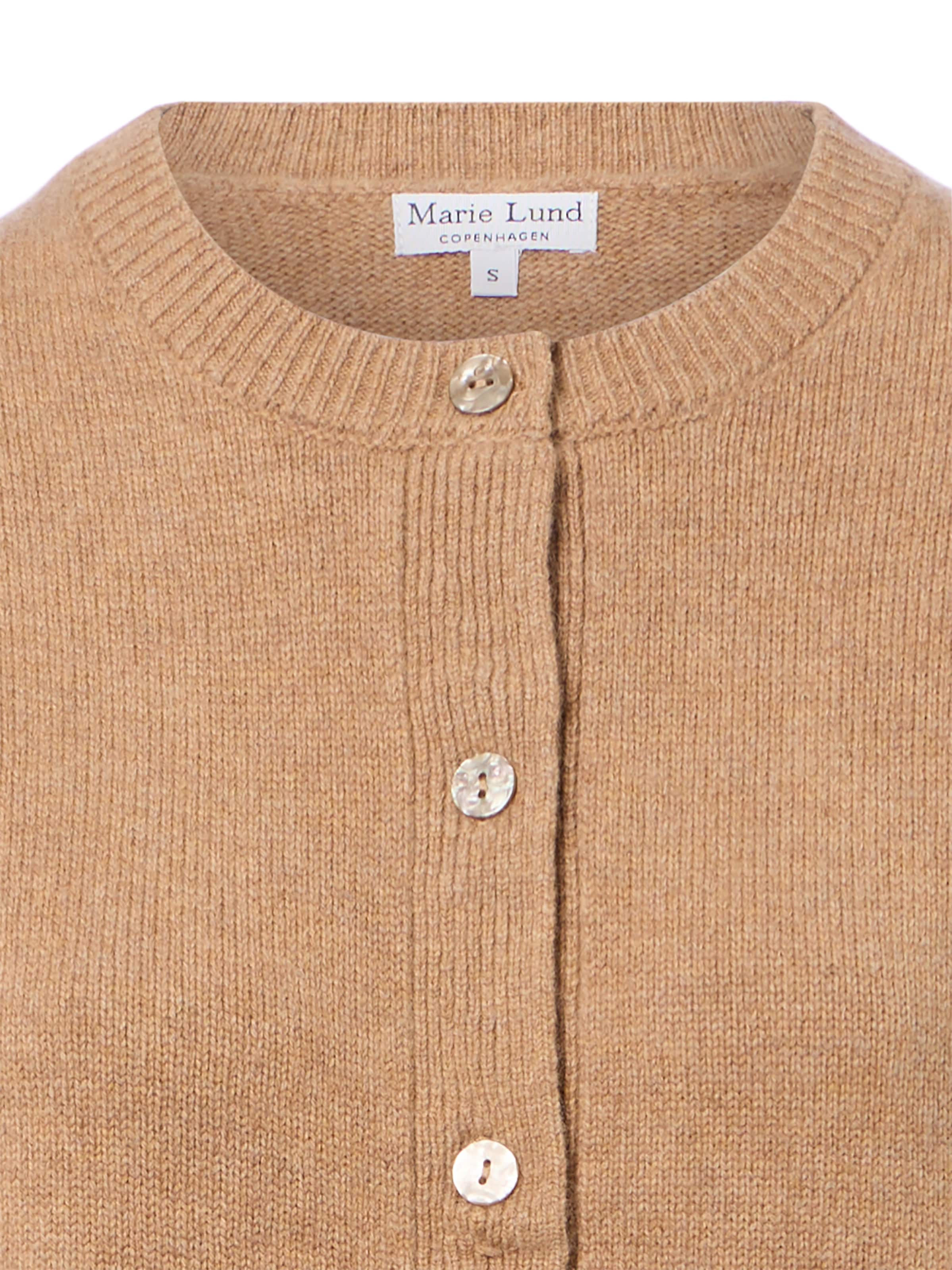 Marie Lund Knit cardigan in Beige