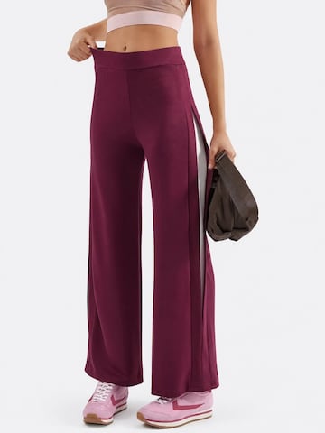 Lady Bersan Trousers 'Jogginghose' in Red